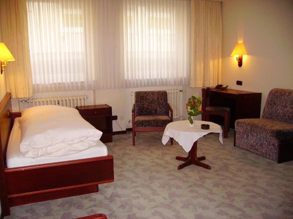Hotel An Der Hauptallee バート・ピルモント 部屋 写真